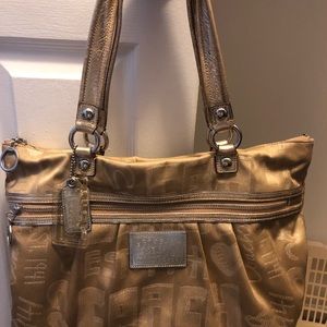 Double zip Coach bag